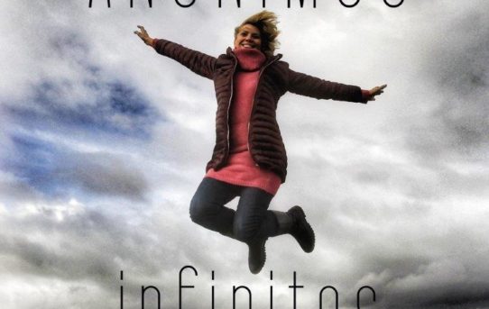 “Anónimos Infinitos” primer libro de microrrelatos de la periodista Marina Bernal, será presentado el 14 de febrero en el teatro de la Fundación Cajasol